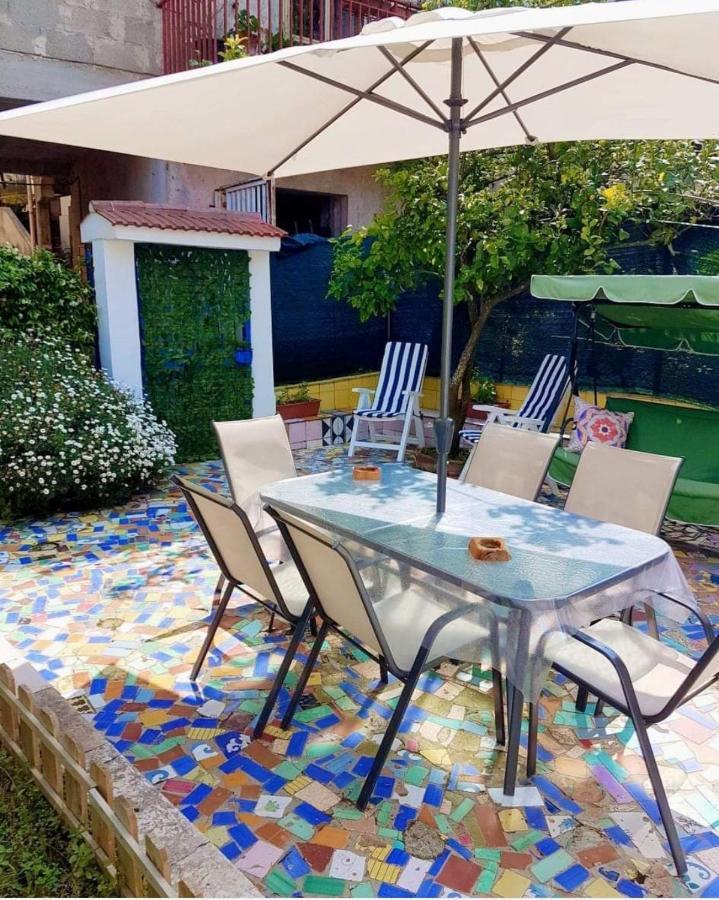 Casa Vacanze Smeralda Amalfi Coast Виетри Экстерьер фото